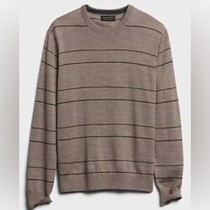 Banana republic 100% merino wool crew neck sweater